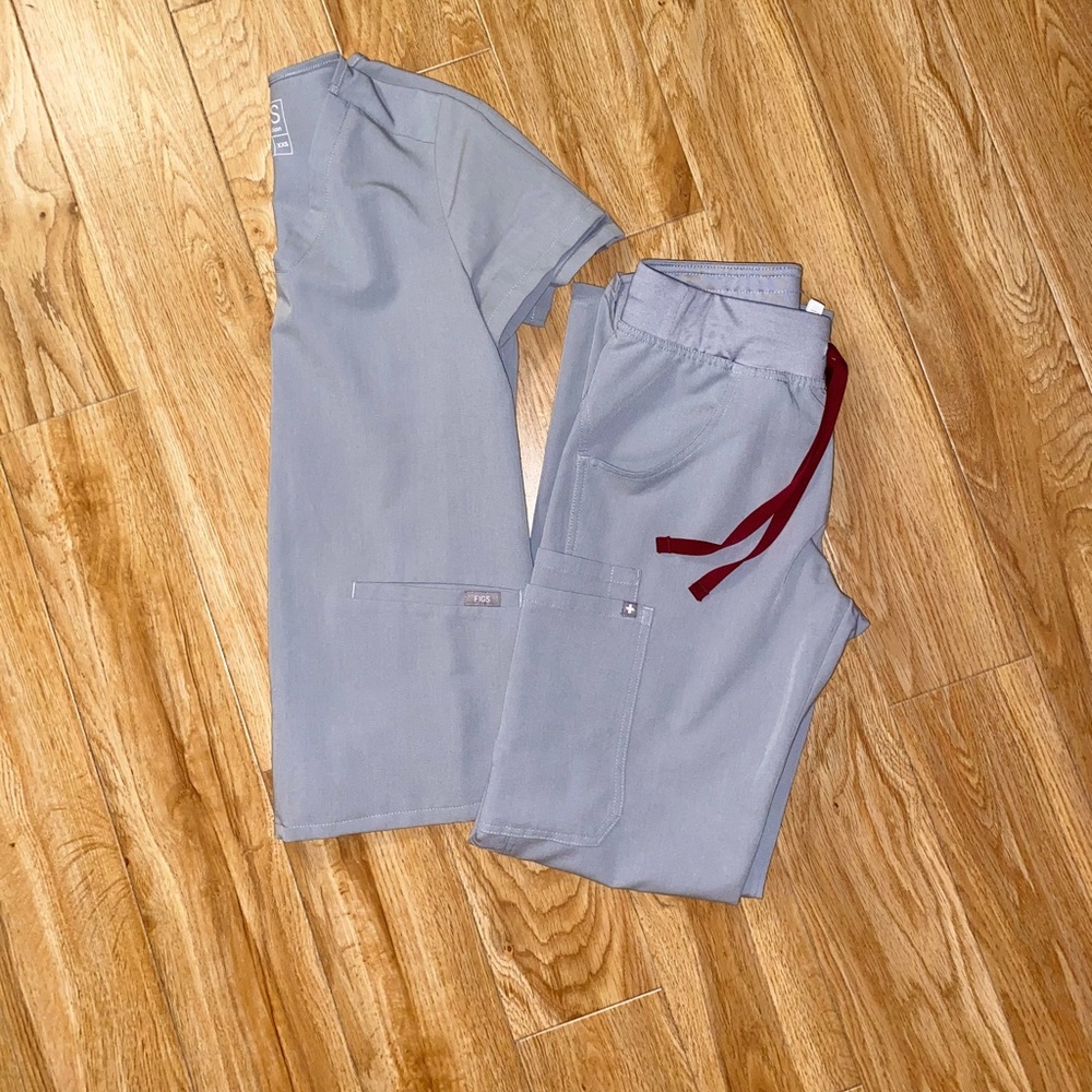 Limited edition Concrete Figs Scrub Set